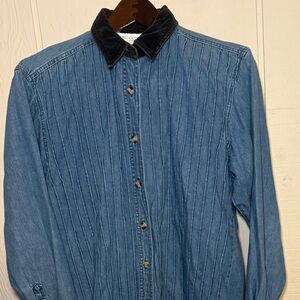 Casual Corner & Co Blue Denim Shirt Black Collar Button Down Long Sleeve Sz S